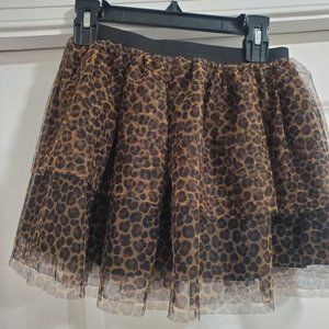 Young girls leopard skirt
